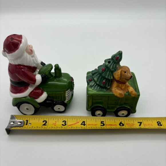 Cracker Barrel Salt Pepper Shakers Santa Tractor Dog Wagon Christmas UNUSED - Picture 6 of 6